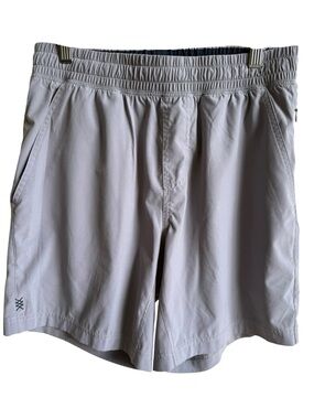 Rhône 7” athletic shorts light gray size small